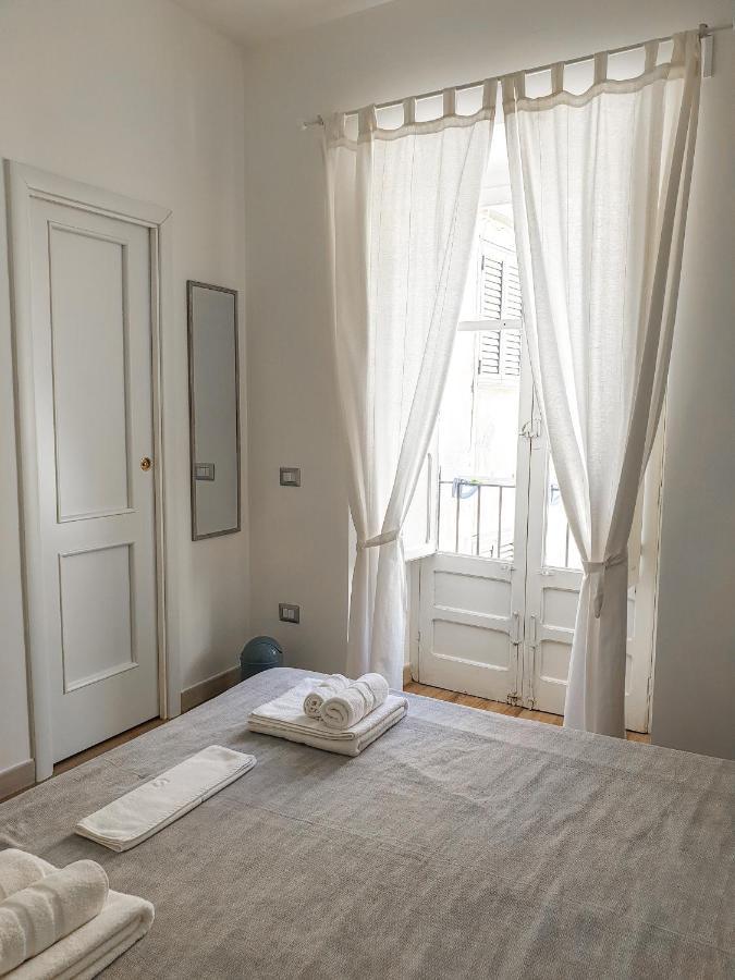 Dafni E Naide Bed and Breakfast Cefalù Exteriör bild