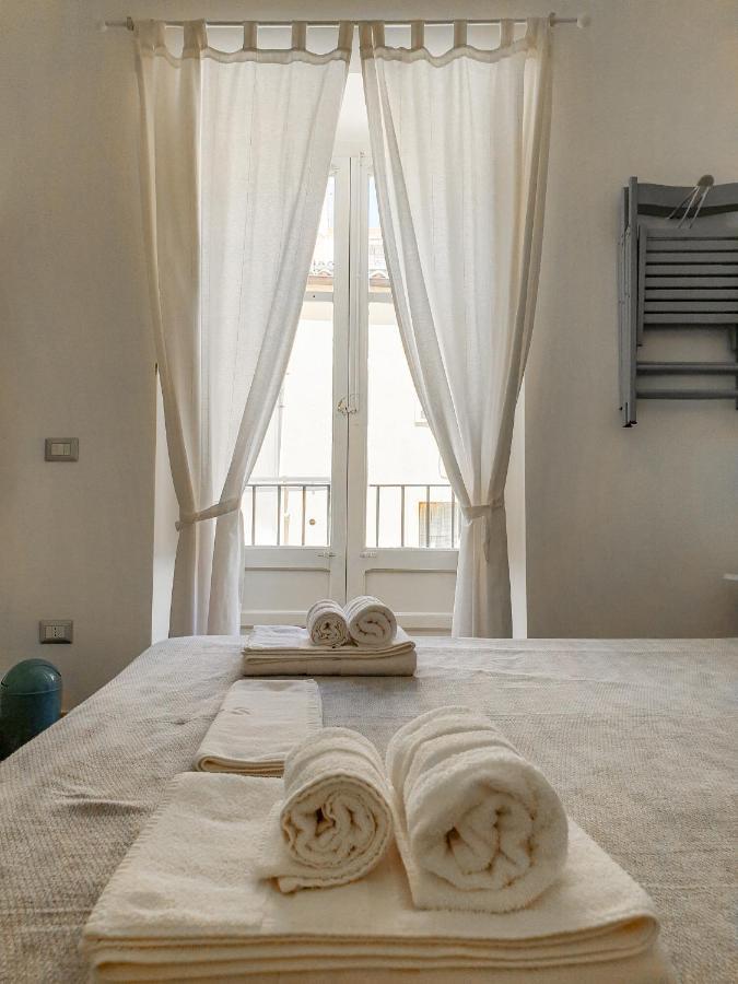 Dafni E Naide Bed and Breakfast Cefalù Exteriör bild