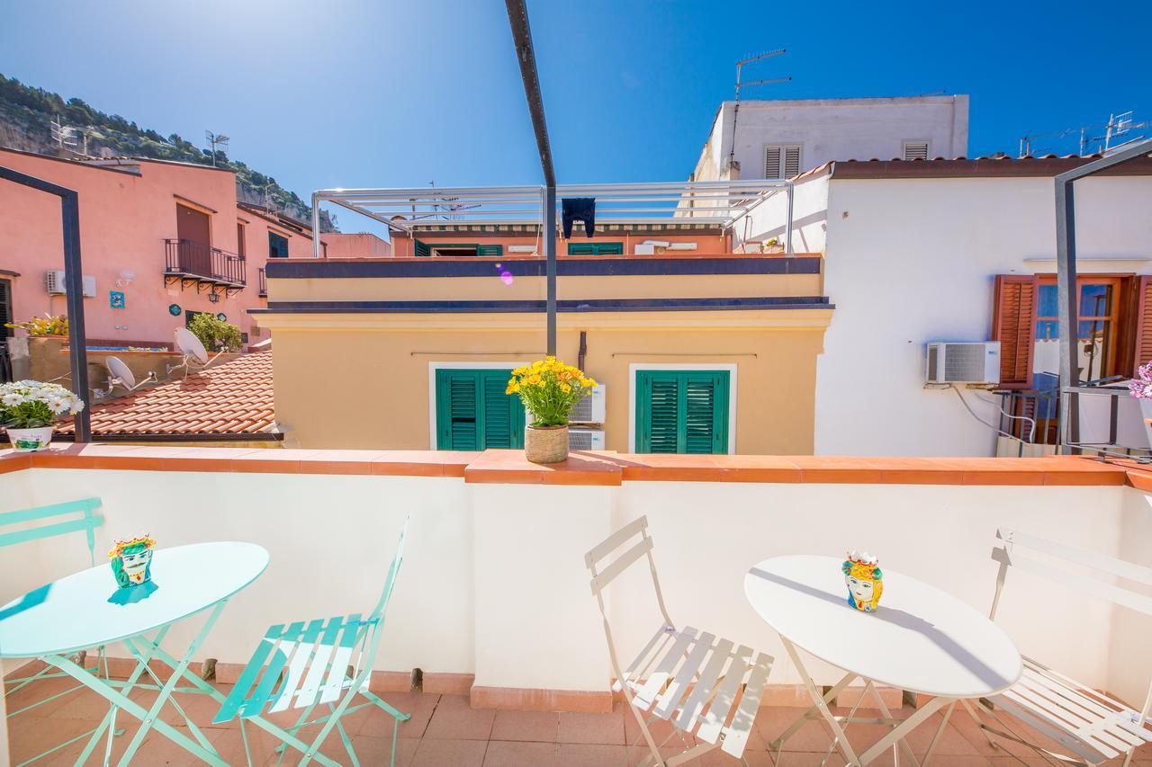 Dafni E Naide Bed and Breakfast Cefalù Exteriör bild