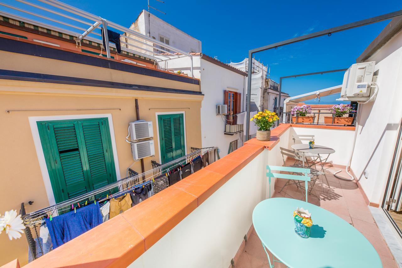 Dafni E Naide Bed and Breakfast Cefalù Exteriör bild