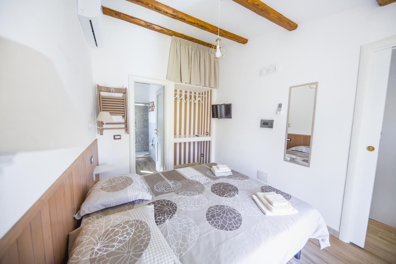 Dafni E Naide Bed and Breakfast Cefalù Exteriör bild