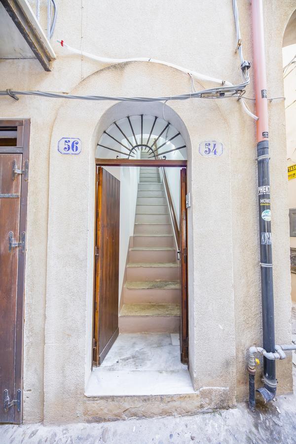 Dafni E Naide Bed and Breakfast Cefalù Exteriör bild